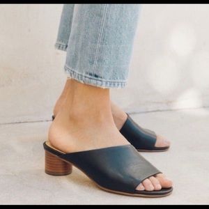 Soludos Milan Leather Slip On Heel Sandal in Black